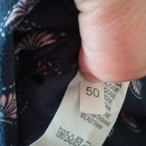 Silky lightweight bl)ouse. Made and purchased in Italy. XL - Picture 7 of 9